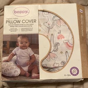 NEW IN BOX Boppy nursing pillow slip cover